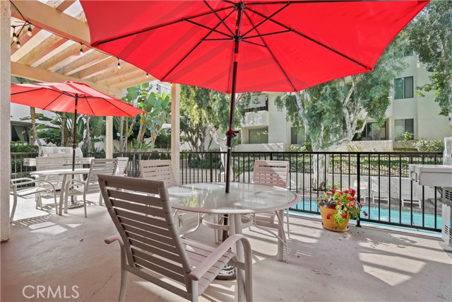 Detail Gallery Image 26 of 28 For 5325 Newcastle Ave #240,  Encino,  CA 91316 - 2 Beds | 2 Baths