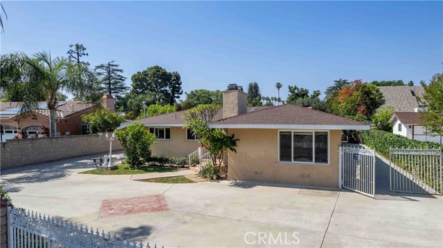 17533 Raymer Street, Sherwood Forest CA: https://media.crmls.org/medias/d77ce2e9-fb92-486b-a839-b0ae01c6e77e.jpg