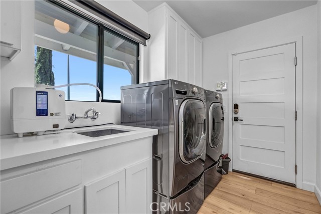 Detail Gallery Image 24 of 36 For 20351 Alerion Pl, Woodland Hills,  CA 91364 - 4 Beds | 2/1 Baths