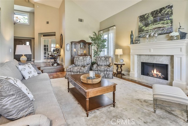 11583 Flowerwood Court, Moorpark CA: https://media.crmls.org/medias/d77d5f73-6849-477c-9443-7d531ce7d0b9.jpg