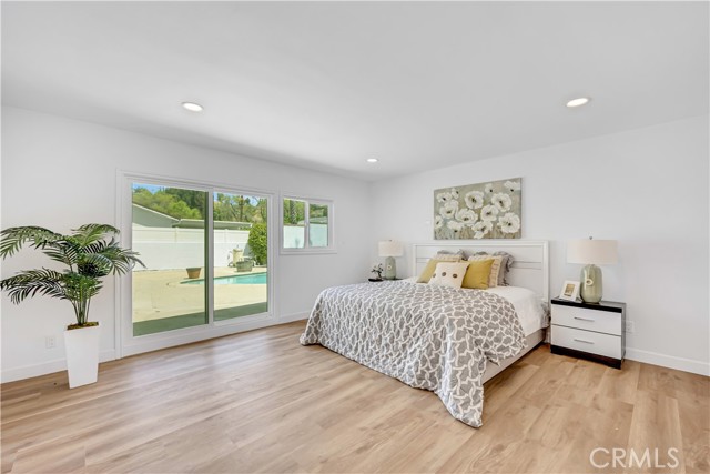 Detail Gallery Image 20 of 47 For 5548 Irondale Ave, Woodland Hills,  CA 91367 - 4 Beds | 2 Baths