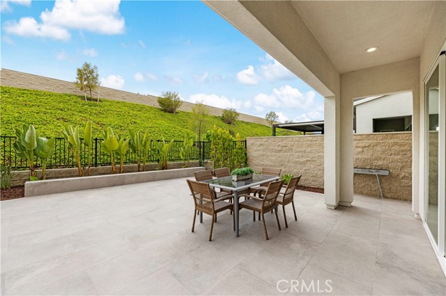 281 Burwood, Lake Forest CA: https://media.crmls.org/medias/d77df531-e3f0-423e-a44f-93326569dae9.jpg