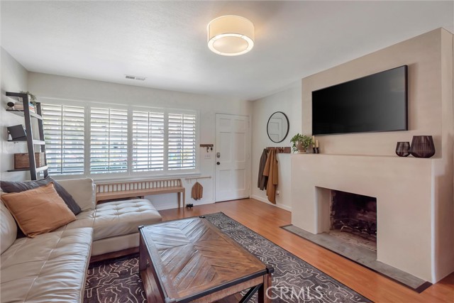 Detail Gallery Image 4 of 37 For 224 S Norfolk St, San Mateo,  CA 94401 - 3 Beds | 2 Baths