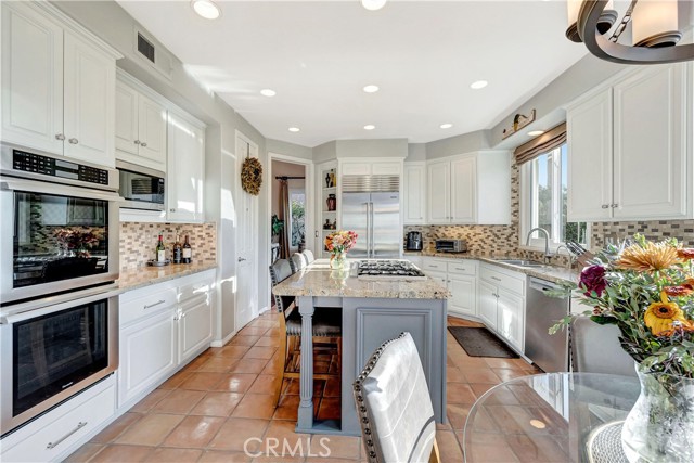 Detail Gallery Image 28 of 63 For 6392 Doral Dr, Huntington Beach,  CA 92648 - 3 Beds | 3/1 Baths