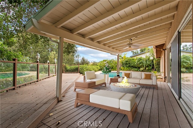 4616 COYLE, Woodland Hills CA: https://media.crmls.org/medias/d77fac8b-d1c7-4e99-90d8-85d181018130.jpg