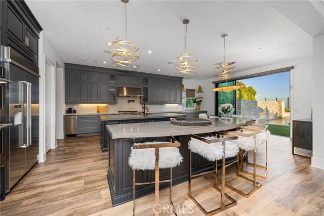 20436 W Liverpool Way, Porter Ranch CA: https://media.crmls.org/medias/d77fb494-4bd6-4d89-95ba-dc37b57e1a4a.jpg