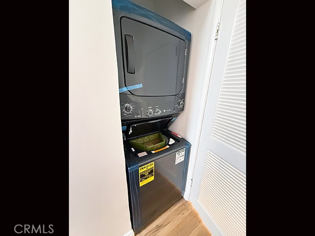 https://media.crmls.org/medias/d7800b4c-e78f-4eff-b044-d58d64289954.jpg?preset=X-Large