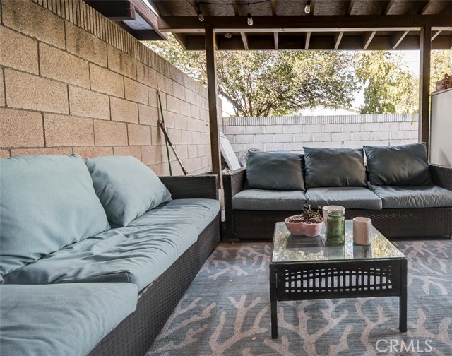 2119 W Edinger UNIT A, Santa Ana CA: https://media.crmls.org/medias/d7803d74-c0ab-4e51-a1fc-2c11b261bba7.jpg