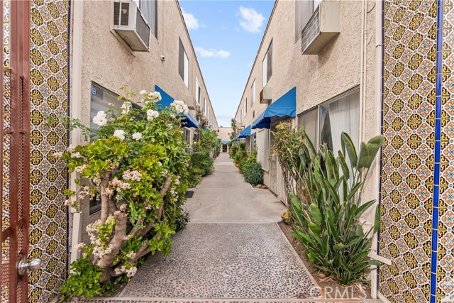 Detail Gallery Image 2 of 25 For 11025 Kittridge #134,  North Hollywood,  CA 91606 - 1 Beds | 1 Baths
