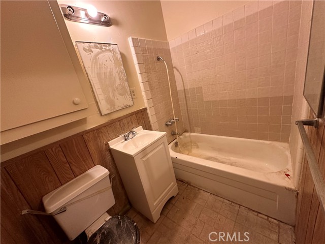 Detail Gallery Image 16 of 52 For 11464 Copeland St, Lynwood,  CA 90262 - – Beds | – Baths