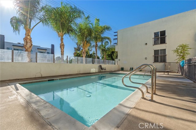 Detail Gallery Image 14 of 15 For 4702 Fulton Ave #202,  Sherman Oaks,  CA 91423 - 2 Beds | 2 Baths