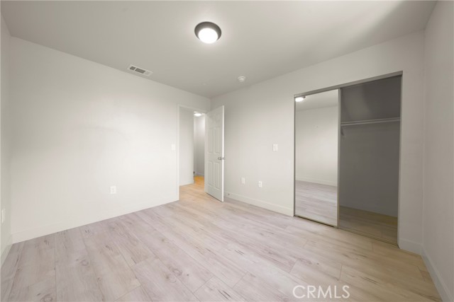 Detail Gallery Image 11 of 11 For 236 1/2 W 84th, Los Angeles,  CA 90003 - 5 Beds | 3 Baths