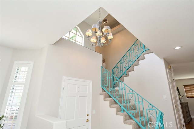 385 Park Avenue, Long Beach CA: https://media.crmls.org/medias/d780f985-5dc3-462c-8919-844083448d6f.jpg