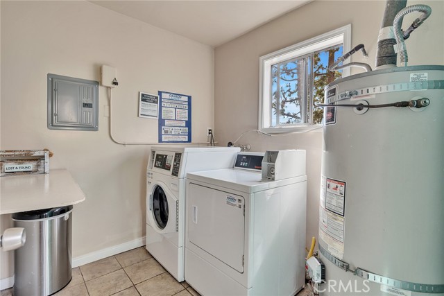 6151 Canterbury Drive, Culver City CA: https://media.crmls.org/medias/d780fe2b-5bed-4aee-85a1-bbc512e0f242.jpg