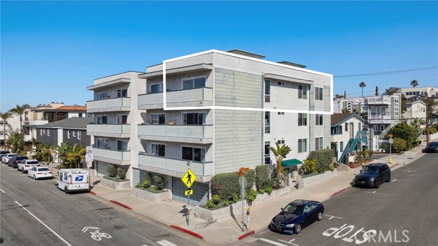 404 Hermosa Avenue, Hermosa Beach CA: https://media.crmls.org/medias/d781a52b-2d7b-4848-b614-a390969b72cb.jpg