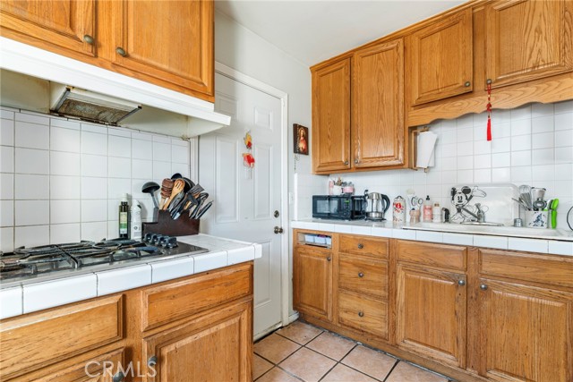Detail Gallery Image 48 of 58 For 21114 & 1/2 Martin St, Carson,  CA 90745 - 5 Beds | 3 Baths