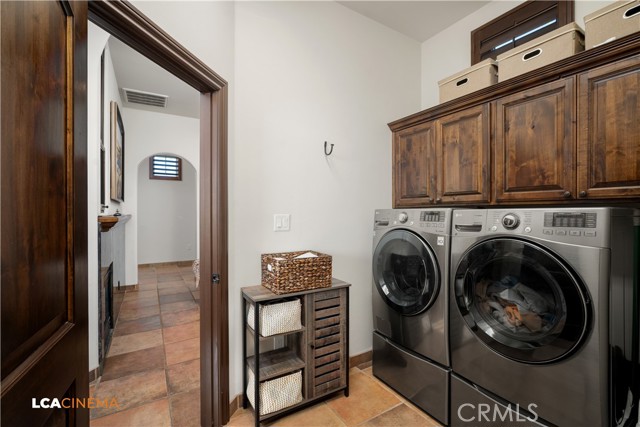 Detail Gallery Image 29 of 54 For 15001 Colonia De Las Rosas, Bakersfield,  CA 93306 - 4 Beds | 3/1 Baths