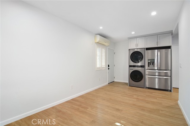 Detail Gallery Image 7 of 16 For 22313 Mobile St, Woodland Hills,  CA 91303 - 1 Beds | 1 Baths