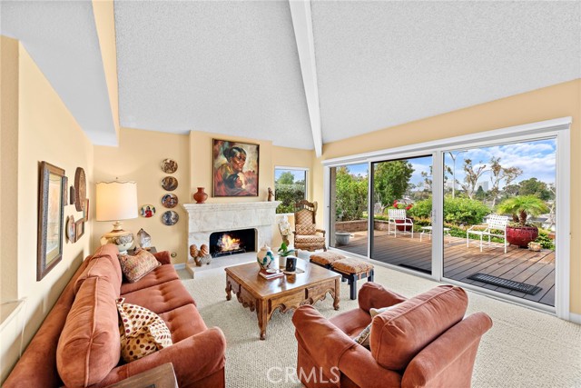 Detail Gallery Image 16 of 30 For 2103 Yacht Wanderer, Newport Beach,  CA 92660 - 3 Beds | 2/1 Baths