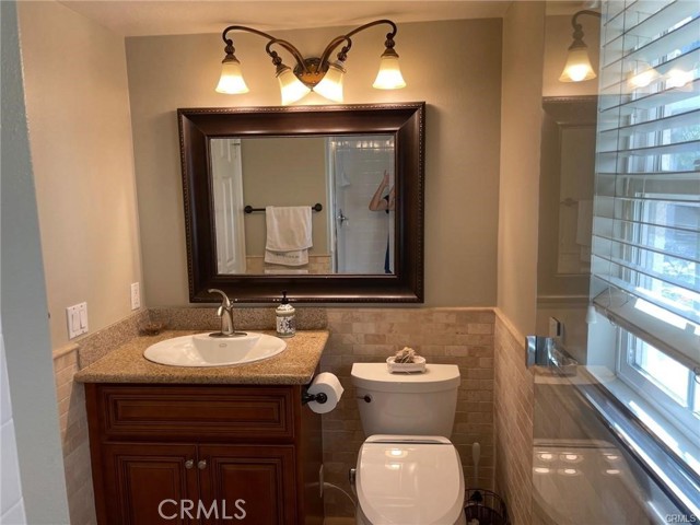 Detail Gallery Image 7 of 14 For 6 Carpenteria, Irvine,  CA 92602 - 4 Beds | 3 Baths