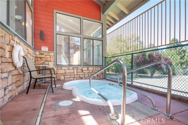 Detail Gallery Image 24 of 27 For 43093 Goldmine Woods, Big Bear Lake,  CA 92315 - 2 Beds | 2/1 Baths