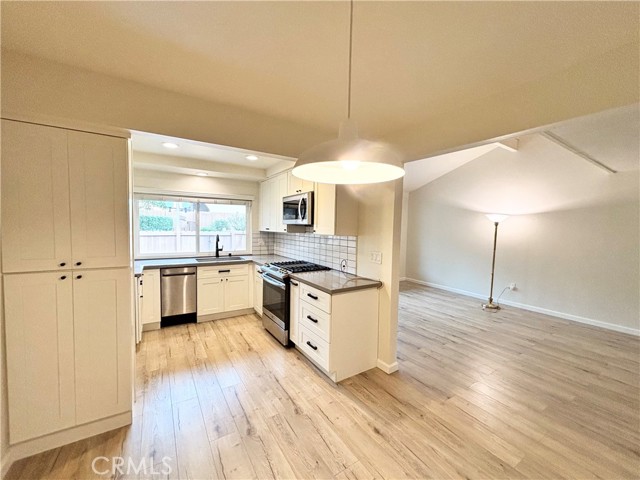 Detail Gallery Image 9 of 21 For 1709 Avenida Selva, Fullerton,  CA 92833 - 2 Beds | 2 Baths