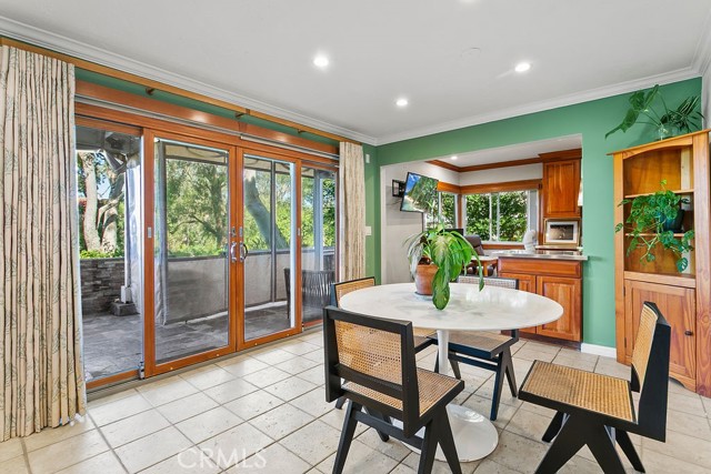 Detail Gallery Image 10 of 50 For 338 Vista Madera, Newport Beach,  CA 92660 - 2 Beds | 3 Baths