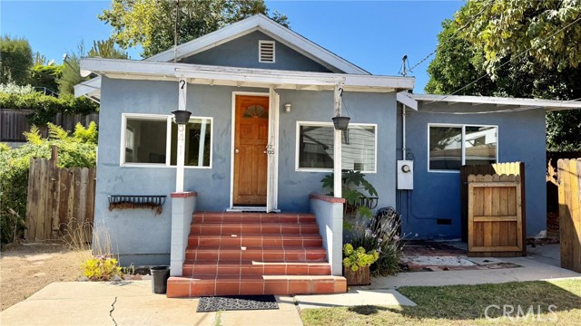 843 Laveta Terrace, Echo Park CA: https://media.crmls.org/medias/d787ce5a-3617-4ed6-b5a6-90740a0180f2.jpg