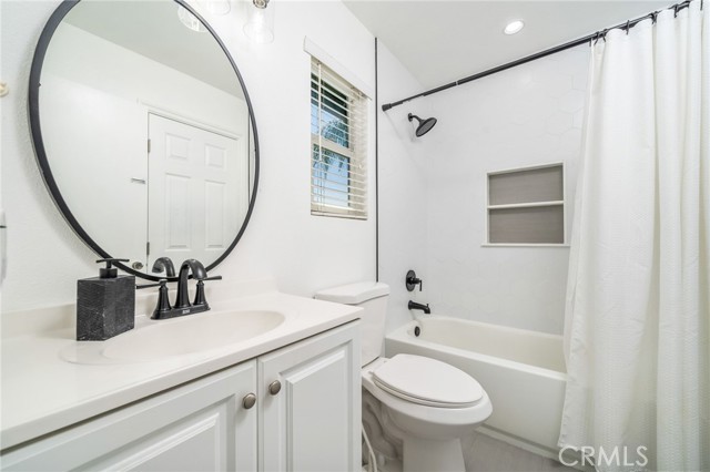 Detail Gallery Image 17 of 27 For 2001 Fig Tree Rd, Colton,  CA 92324 - 3 Beds | 2/1 Baths