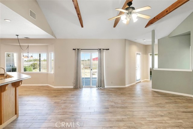 Detail Gallery Image 16 of 60 For 40028 25th, Palmdale,  CA 93551 - 4 Beds | 3 Baths