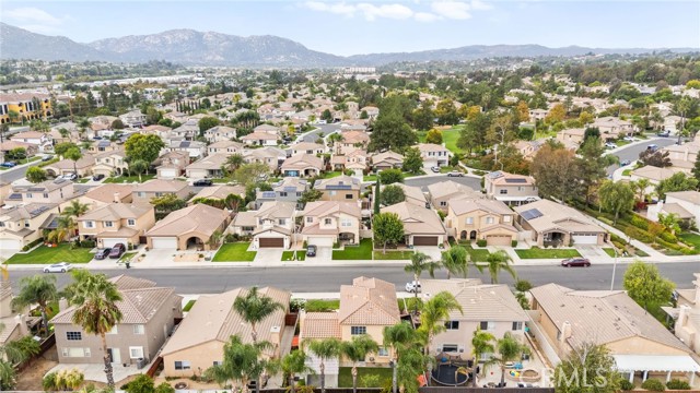 43144 Teramo Street, Temecula CA: https://media.crmls.org/medias/d789f8d8-6e00-472d-9902-dd2a38dfb597.jpg