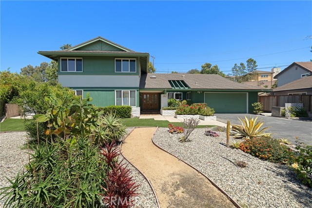 152 Ventana Court, Thousand Oaks CA: https://media.crmls.org/medias/d78a46bf-ed90-4fe7-b976-b3ce71ddca2e.jpg