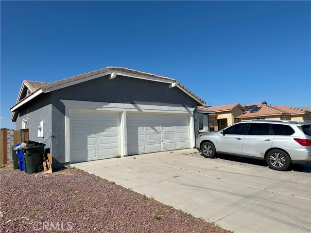 Image 3 for 10618 Thorndale St, Adelanto, CA 92301