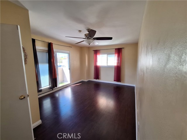 Detail Gallery Image 41 of 49 For 2305 Rockefeller Ln a,  Redondo Beach,  CA 90278 - 3 Beds | 3 Baths