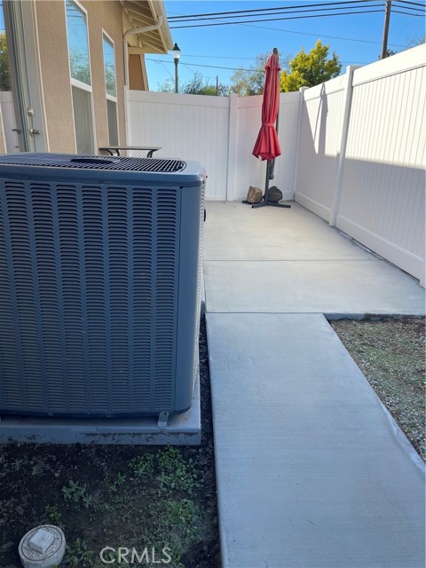 Detail Gallery Image 14 of 15 For 110 Main, Piru,  CA 93040 - 3 Beds | 3 Baths