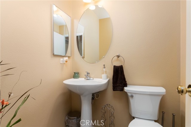 Detail Gallery Image 33 of 35 For 32890 Fairmont Ln, Lake Elsinore,  CA 92530 - 3 Beds | 2/1 Baths