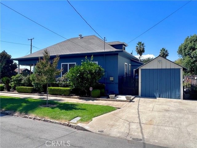 Detail Gallery Image 4 of 4 For 457 S 4th St, Redlands,  CA 92373 - 3 Beds | 1/1 Baths