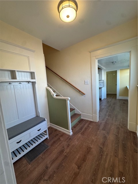 Detail Gallery Image 3 of 28 For 3857 Pine St, Riverside,  CA 92501 - 5 Beds | 4 Baths