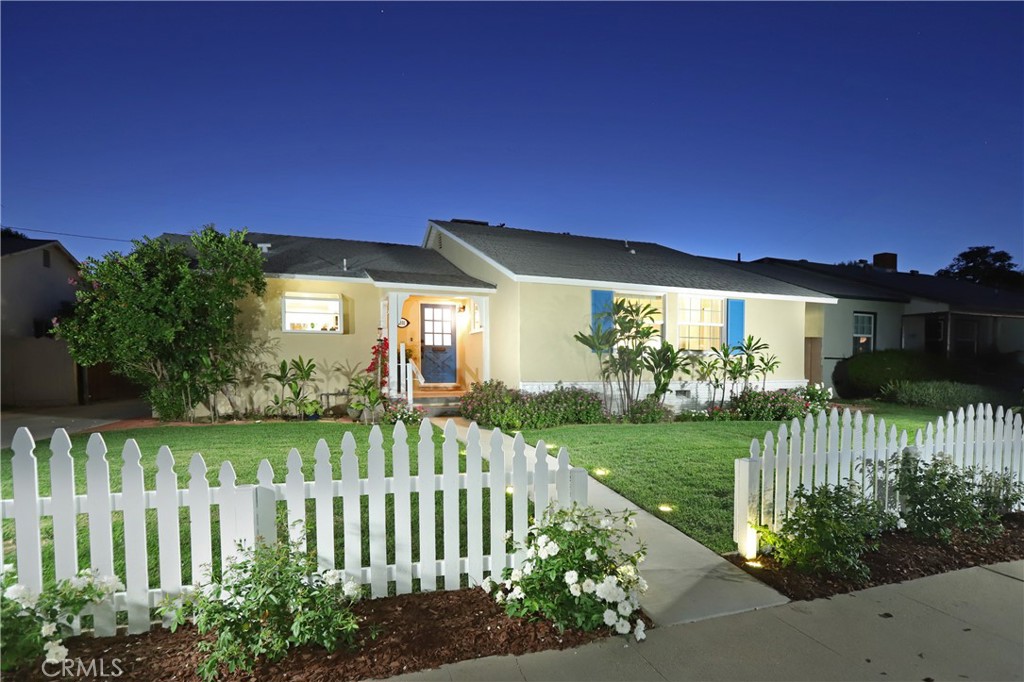 8101 Lesner Avenue, Lake Balboa, CA 91406