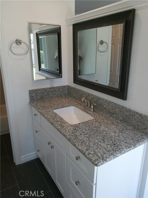 2762 E Saint Andrews Street, Ontario CA: https://media.crmls.org/medias/d78e82a0-ce1a-411c-840b-bbf558d81fb6.jpg