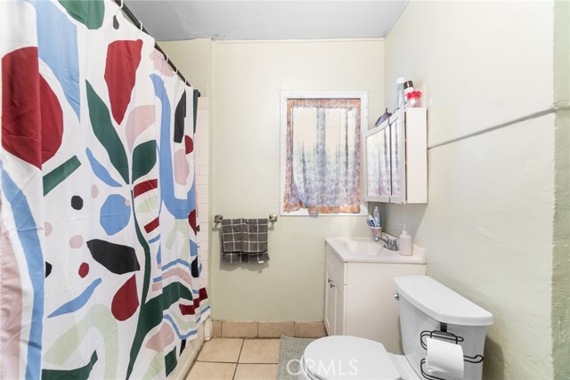Detail Gallery Image 16 of 26 For 151 E 105th St, Los Angeles,  CA 90003 - 2 Beds | 1 Baths