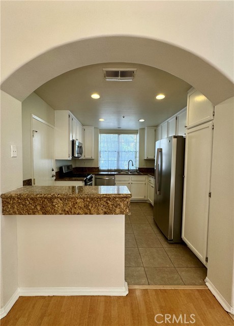 Detail Gallery Image 5 of 35 For 13362 Verona, Tustin,  CA 92782 - 3 Beds | 2 Baths