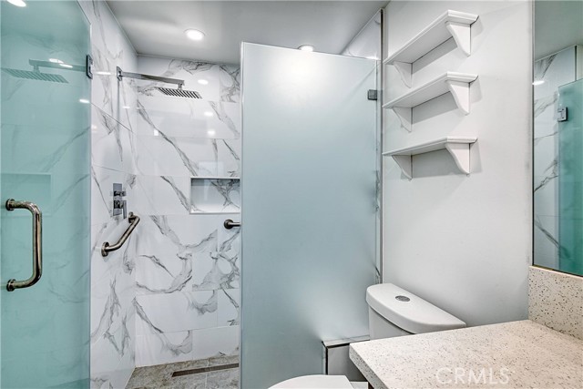 Detail Gallery Image 14 of 24 For 8478 Variel Ave, Canoga Park,  CA 91304 - 4 Beds | 2 Baths