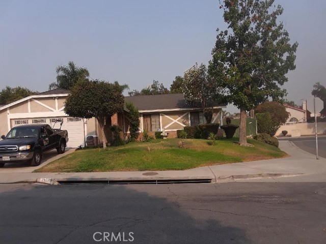 11982 Kenwood Dr, Fontana, CA 92337