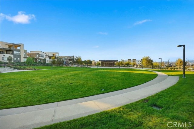 Detail Gallery Image 39 of 47 For 27323 Seven Oaks Ln, Valencia,  CA 91381 - 3 Beds | 3/1 Baths