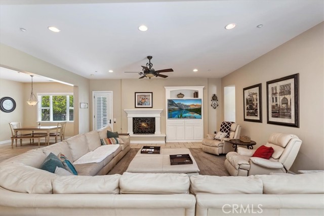 Detail Gallery Image 20 of 74 For 19017 Green Oaks Rd, Yorba Linda,  CA 92886 - 5 Beds | 4/1 Baths