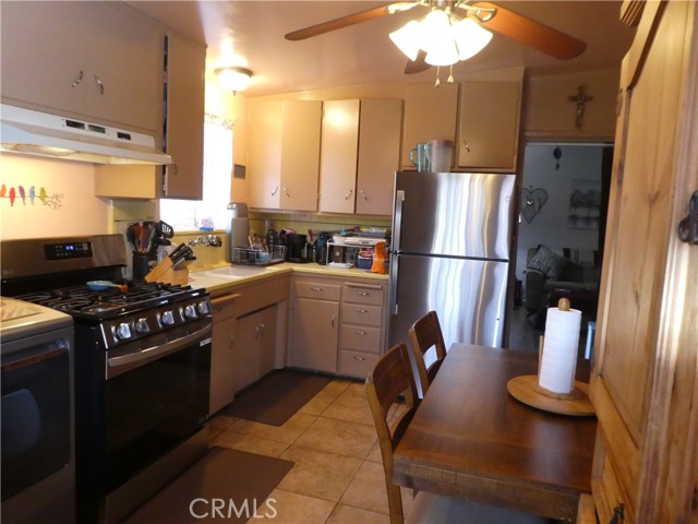 Detail Gallery Image 29 of 39 For 670 Keenan Ave, Los Angeles,  CA 90022 - – Beds | – Baths