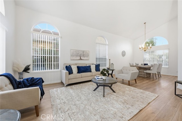 Detail Gallery Image 12 of 59 For 31772 Corte Rosario, Temecula,  CA 92592 - 5 Beds | 3 Baths