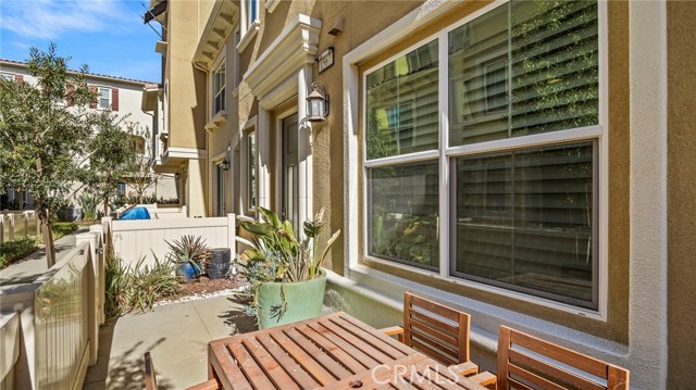 Detail Gallery Image 3 of 21 For 1567 E Lincoln Ave, Anaheim,  CA 92805 - 3 Beds | 3/1 Baths