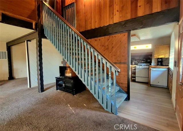 Detail Gallery Image 26 of 39 For 789 Iris Dr, Big Bear Lake,  CA 92315 - 3 Beds | 3 Baths